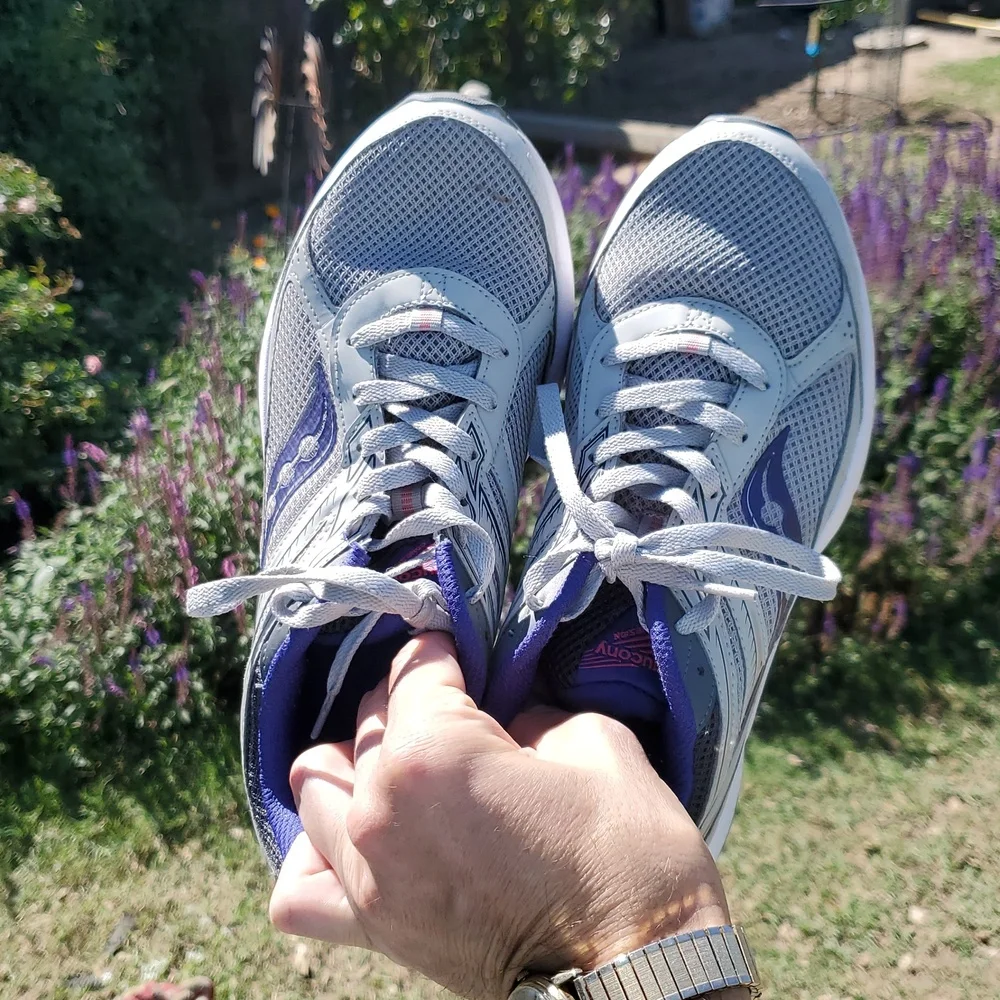 Saucony Cohesion 14 Women's Size 10 EUC White Purple
